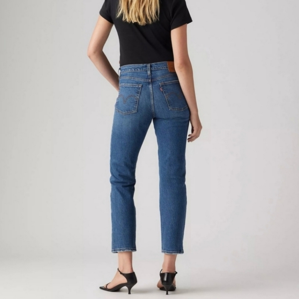 Levi's Premium Wedgie Jeans Medium Wash Size 29